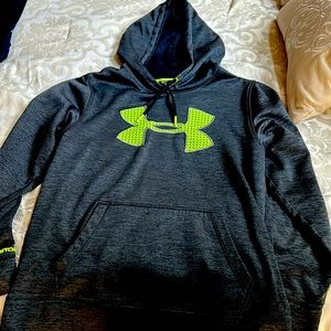 Men’s marled grey Under Armour hoodie with large logo, size Small